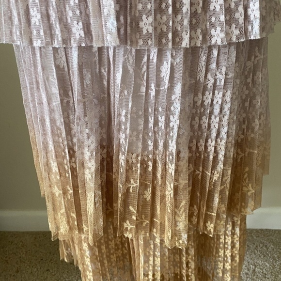 NWOT Anthropologie Tiered Lace Ombre Skirt Small - Picture 3 of 6